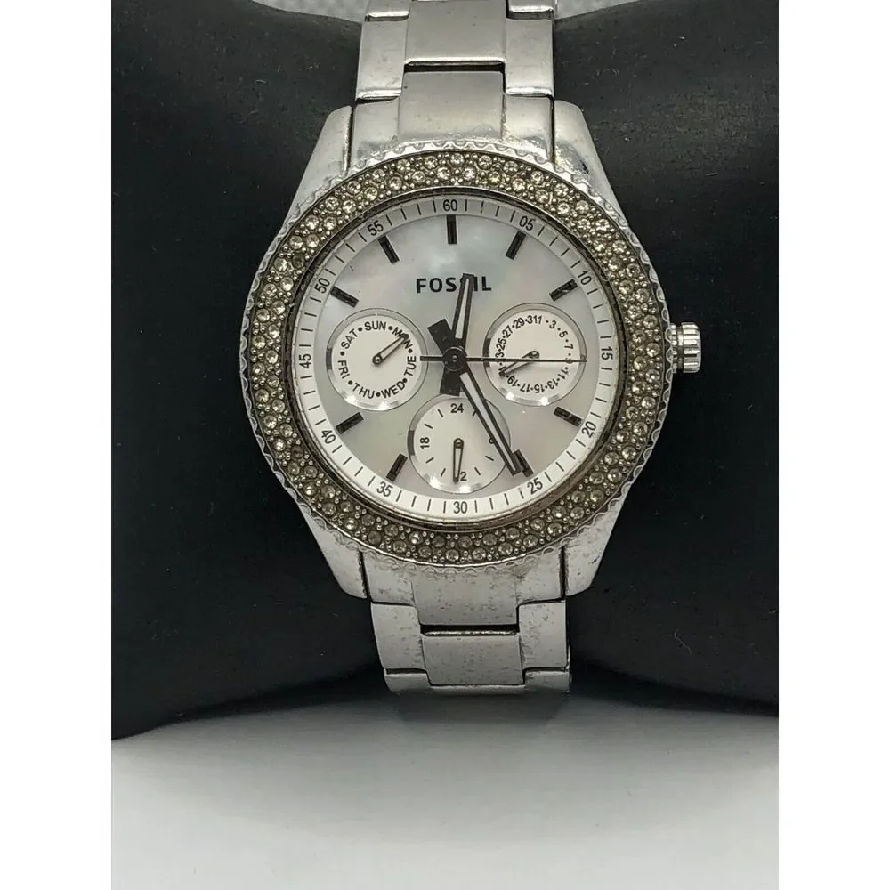 Fossil ES2860 Womens Silver Stainless Steel Analog Dial Quartz Wrist Watch HK532
